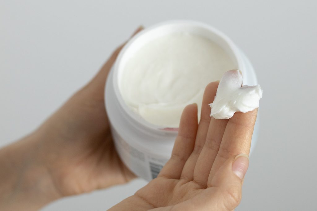 image of a thick moisturizer
